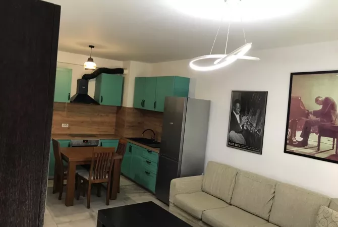 Shtepi me qera 2+1 ne Tirane - 600 Euro