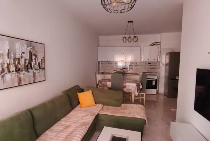 Shtepi me qera 2+1 ne Tirane - 500 Euro