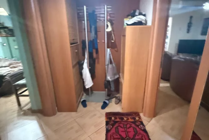 Shtepi me qera Apartament ne Tirane, 3+1, Mobilimi E mobiluar, Pagesa 85,000  Leke.