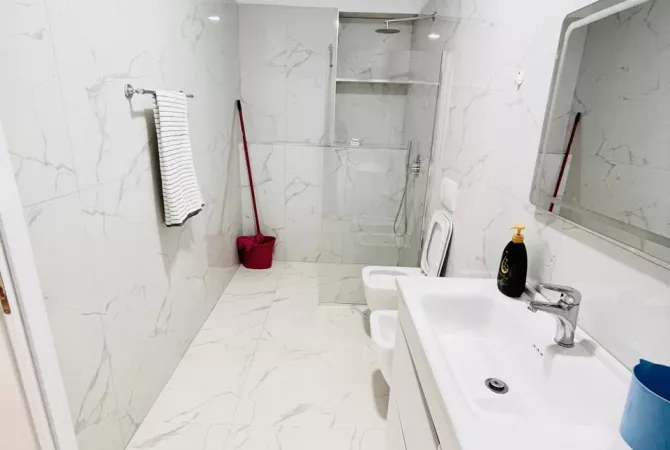 Shtepi me qera Apartament ne Tirane, 1+1, Mobilimi E mobiluar, Pagesa 450  Euro.