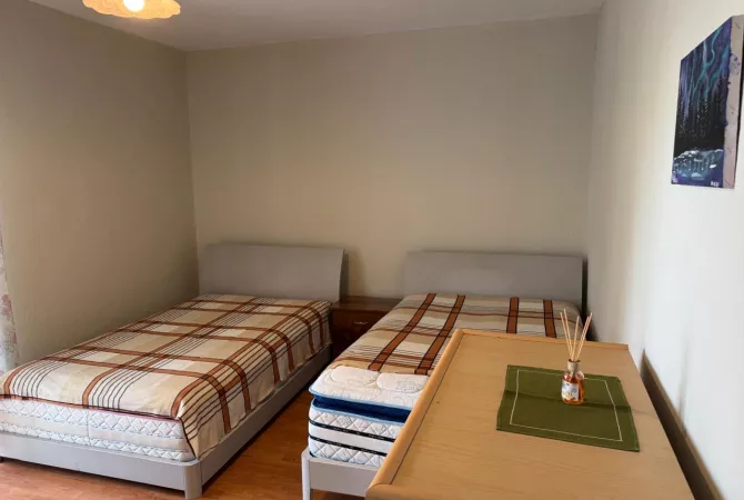 Shtepi me qera Apartament ne Tirane, 2+1, Mobilimi E mobiluar, Pagesa 600  Euro.