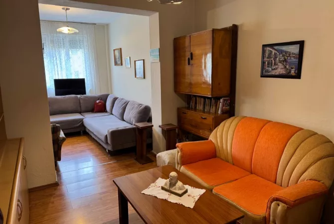 Shtepi me qera 2+1 ne Tirane - 600 Euro