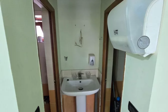 Shtepi me qera 1+1 ne Tirane - 700 Euro