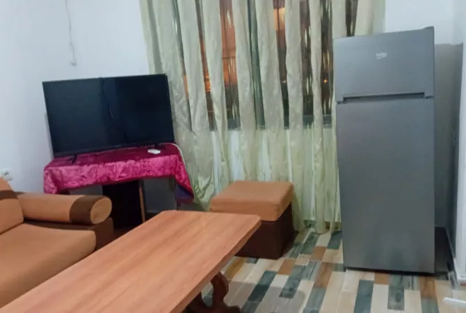 Shtepi me qera Apartament ne Tirane, 2+1, Mobilimi E mobiluar, Pagesa 50,000  Leke.