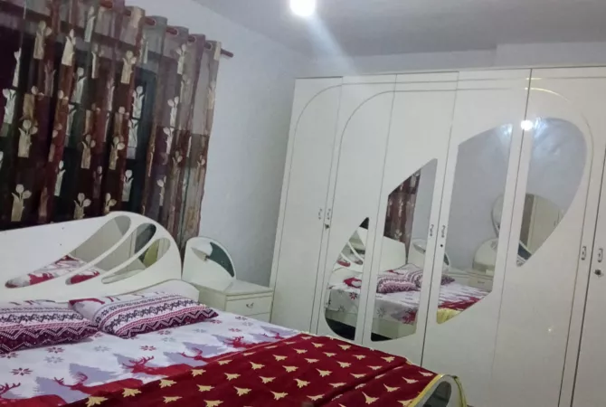 Shtepi me qera 2+1 ne Tirane - 50,000 Leke