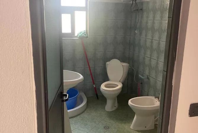 Shtepi me qera Apartament ne Tirane, 1+1, Mobilimi E mobiluar, Pagesa 400  Euro.