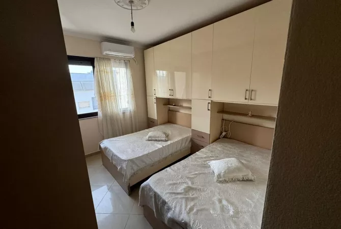 Shtepi me qera Apartament ne Tirane, 2+1, Mobilimi E mobiluar, Pagesa 500  Euro.