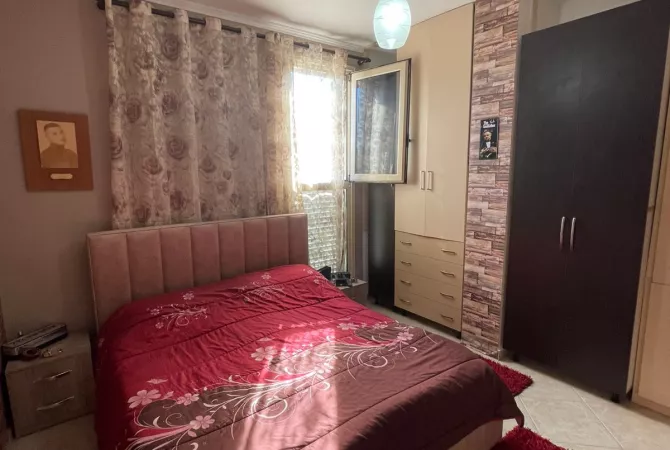 Shtepi ne shitje Apartament ne Tirane, 2+1, Mobilimi E mobiluar, Pagesa 139,000  Euro.