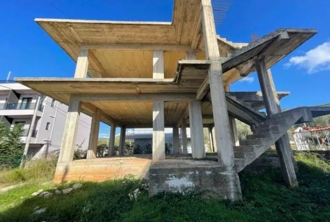 Shtepi ne shitje 2+1 ne Sarande - 250,000 Euro