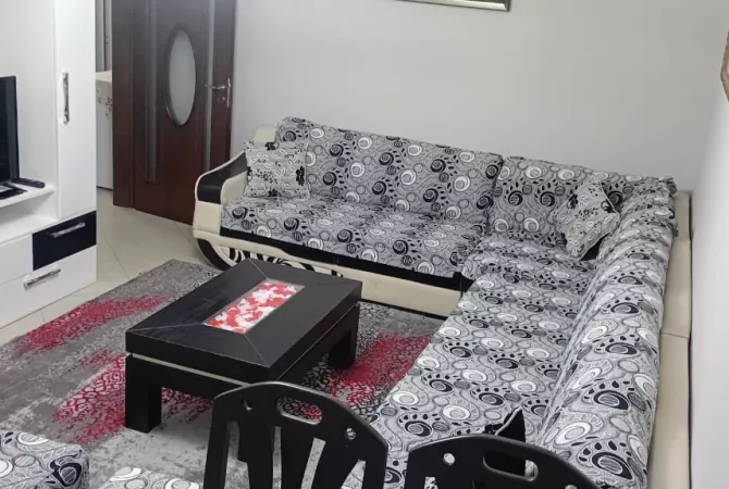 Shtepi me qera Apartament ne Tirane, 2+1, Mobilimi E mobiluar, Pagesa 450  Euro.