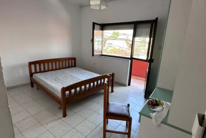 Shtepi me qera 2+1 ne Tirane - 500 Euro