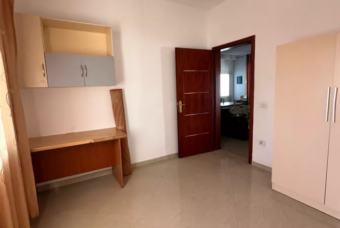 Shtepi me qera Apartament ne Tirane, 2+1, Mobilimi E mobiluar, Pagesa 500  Euro.