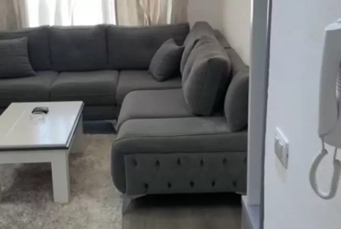 Shtepi me qera 2+1 ne Tirane - 600 Euro