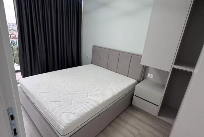Shtepi me qera Apartament ne Tirane, 1+1, Mobilimi E mobiluar, Pagesa 800  Euro.