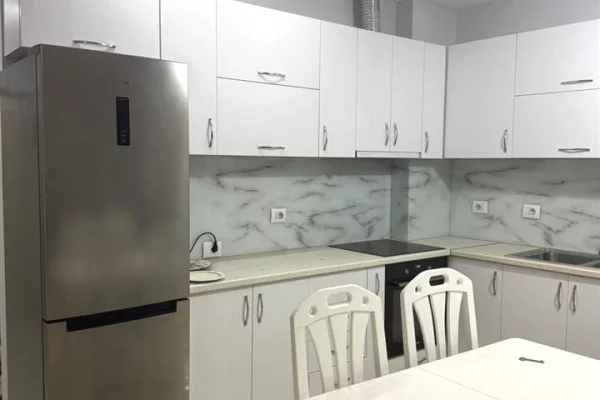 Shtepi me qera Apartament ne Tirane, 2+1, Mobilimi Pjeserisht e mobiluar, Pagesa 500  Euro.