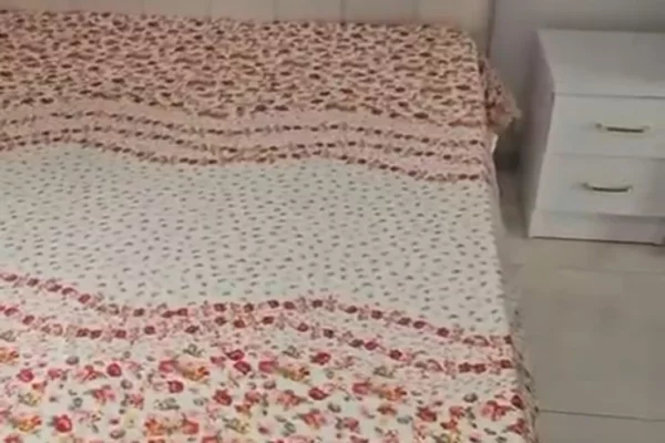 SHTËPI ME QERA 1+1 – LAPRAKË, RR. “LLAZAR SHAPATINI”