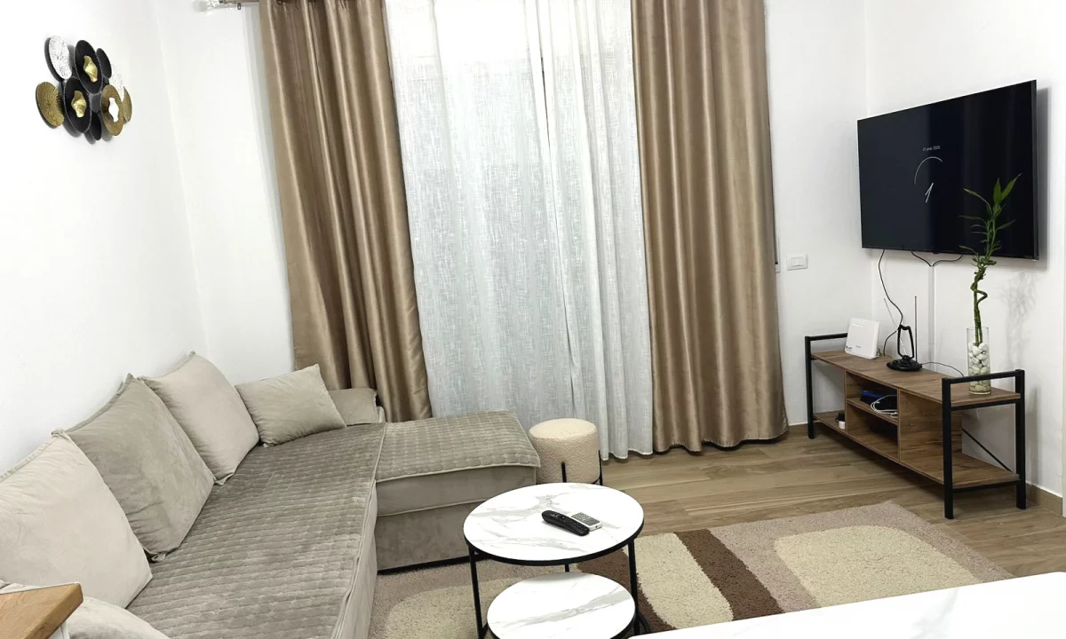 Shtepi me qera Apartament ne Tirane, 2+1, Mobilimi E mobiluar, Pagesa 40,000  Leke.