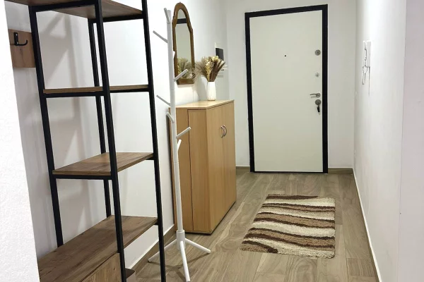 Shtepi me qera Apartament ne Tirane, 2+1, Mobilimi E mobiluar, Pagesa 40,000  Leke.