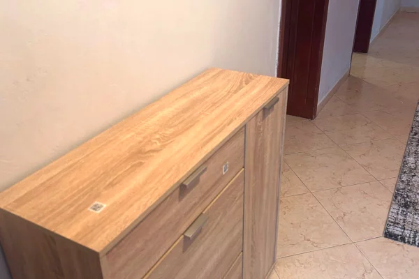 Shtepi me qera Shtepi Private ne Tirane, 2+1, Mobilimi E mobiluar, Pagesa 45,000  Leke.