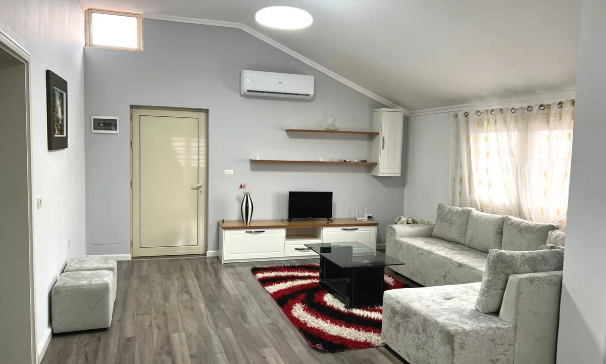 Private house for rent in Tirana 2+1, Furnished