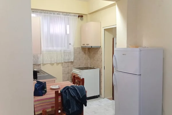 Shtepi me qera Shtepi Private ne Tirane, Garsoniere, Mobilimi E mobiluar, Pagesa 30,000  Leke.