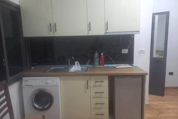 GARSONIERE ME QIRA – RRUGA ARBEN BROCI, QYTETI STUDENTI