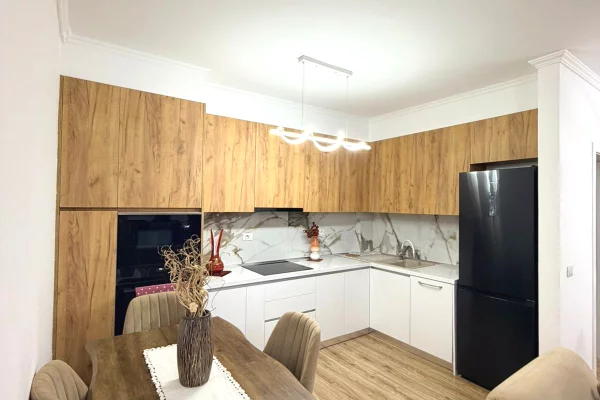 Shtepi me qera Apartament ne Tirane, 1+1, Mobilimi E mobiluar, Pagesa 50,000  Leke.