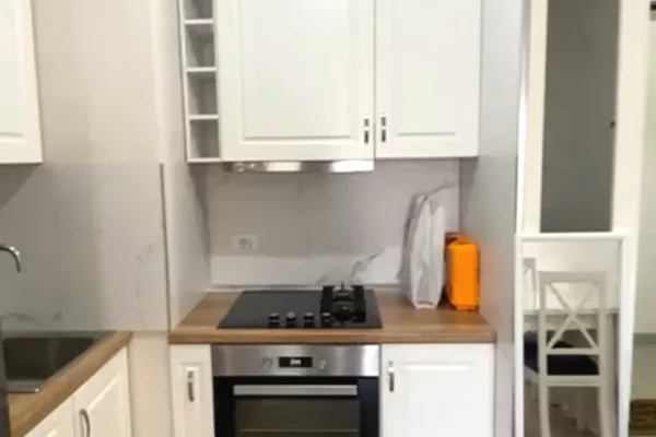 Shtepi me qera Apartament ne Tirane, 1+1, Mobilimi E mobiluar, Pagesa 55,000  Leke.