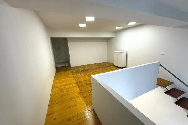 Ambient biznesi me qera 1+1 ne Tirane - 600 Euro