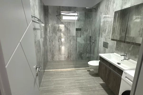 Shtepi me qera Apartament ne Tirane, 2+1, Mobilimi E mobiluar, Pagesa 50,000  Leke.