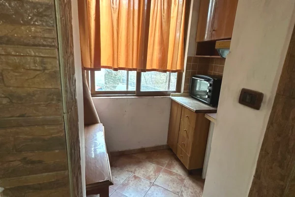 JEPET ME QIRA APARTAMENT 1+1 – BRRYLI