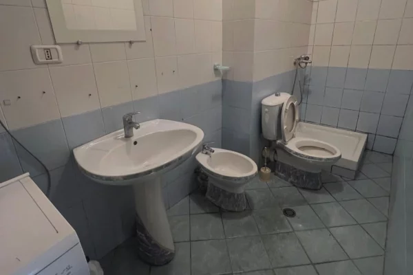 Appartamento in affitto a Tirana 1+1, Arredato