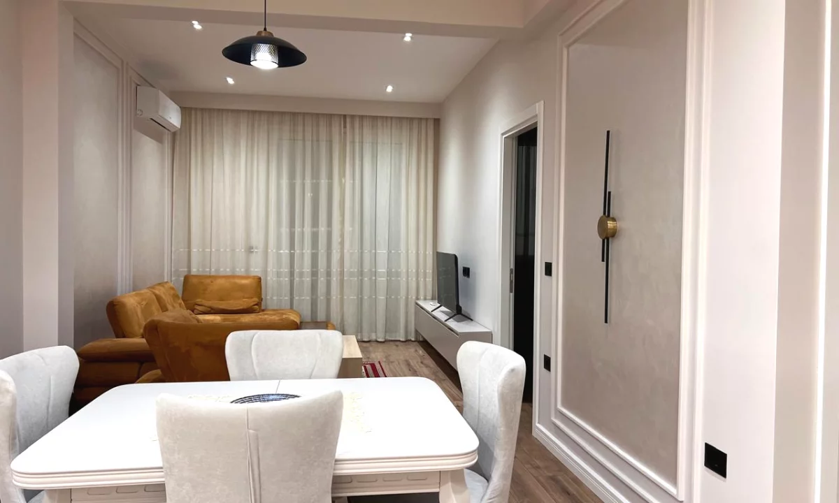 Shtepi me qera Apartament ne Tirane, 1+1, Mobilimi E mobiluar, Pagesa 600  Euro.