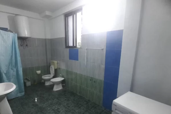 Appartamento in affitto a Tirana 3+1, Arredato