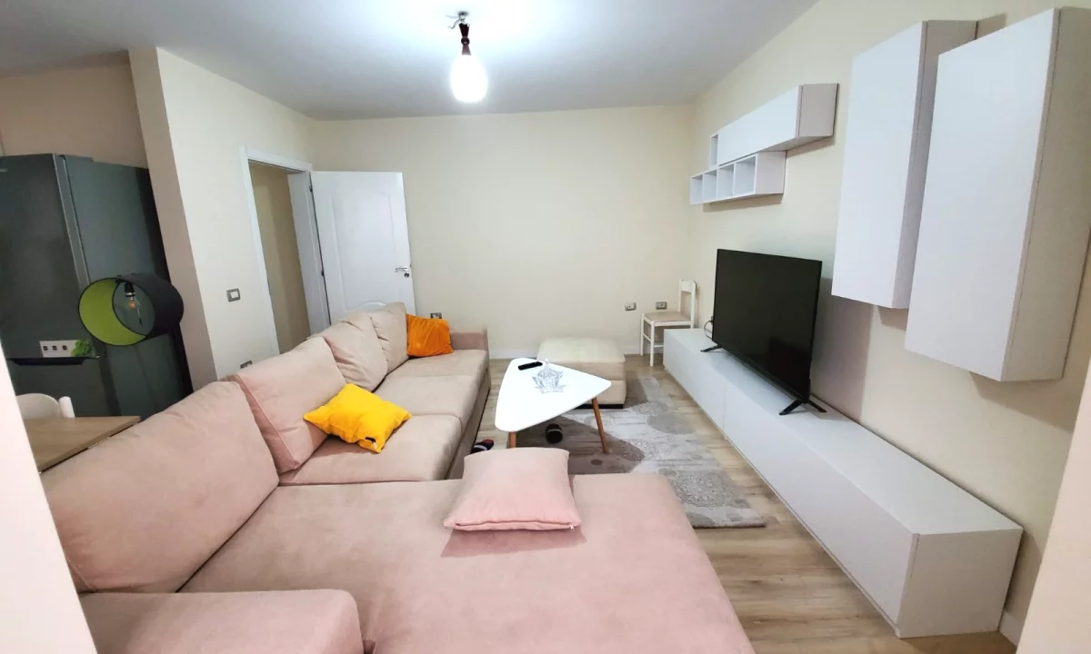 Appartamento in vendita a Tirana 1+1, Arredato