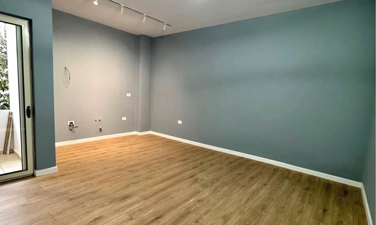 Apartment for sale in Tirana 2+1, Emty