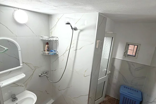 Appartamento in affitto a Tirana 1+1, Arredato