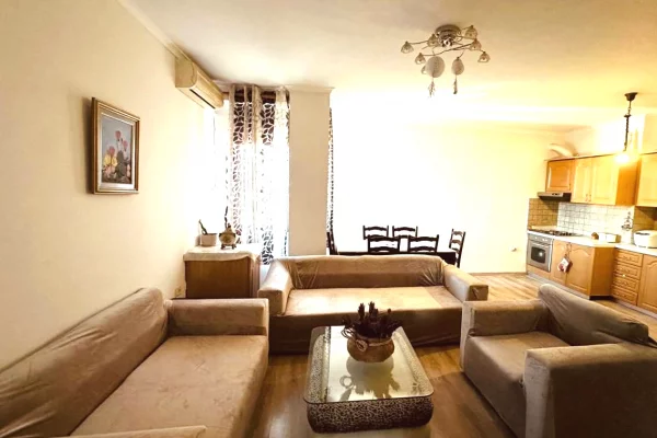 JEPET ME QIRA APARTAMENT 2+1 – PORCELAN