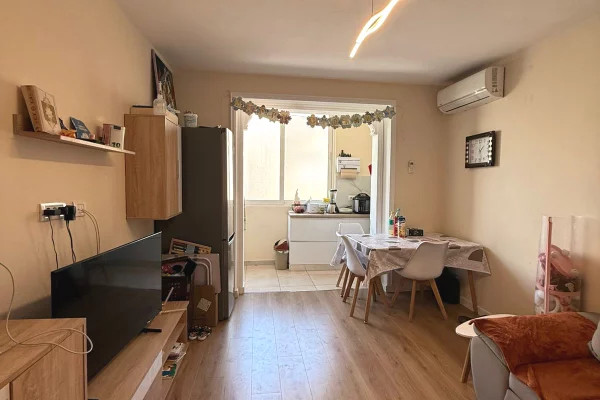 Shtepi ne shitje Apartament ne Tirane, 1+1, Mobilimi E mobiluar, Pagesa 12,000,000  Leke.