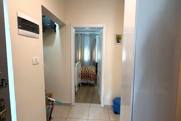 Shtepi ne shitje Apartament ne Tirane, 1+1, Mobilimi E mobiluar, Pagesa 12,000,000  Leke.