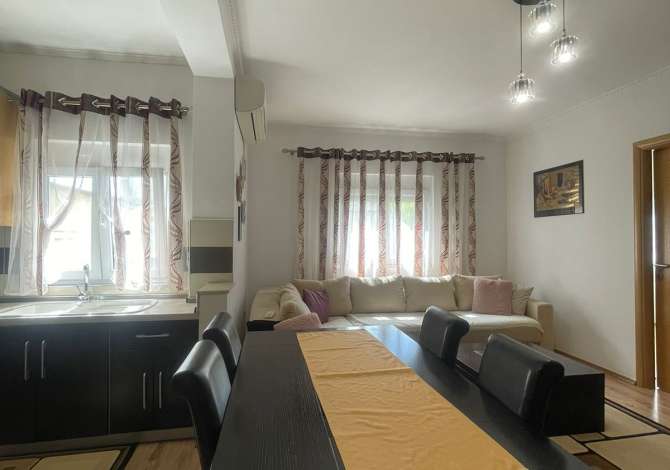 Shtepi me qera 2+1 ne Tirane - 600 Euro