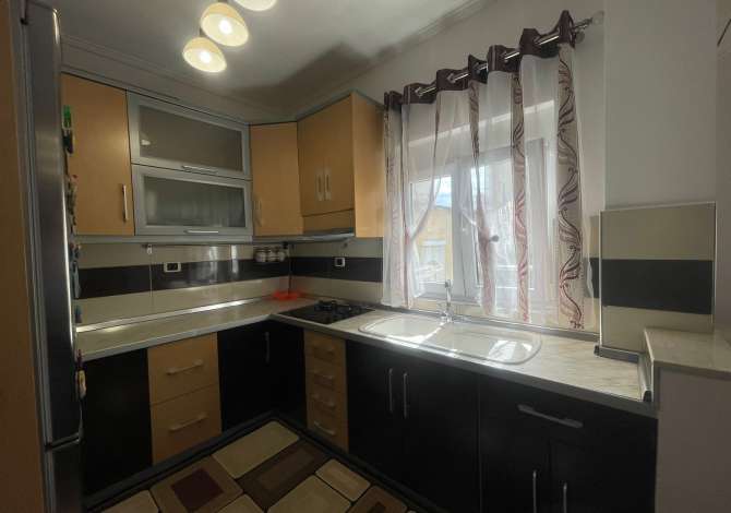 Shtepi me qera 2+1 ne Tirane - 600 Euro