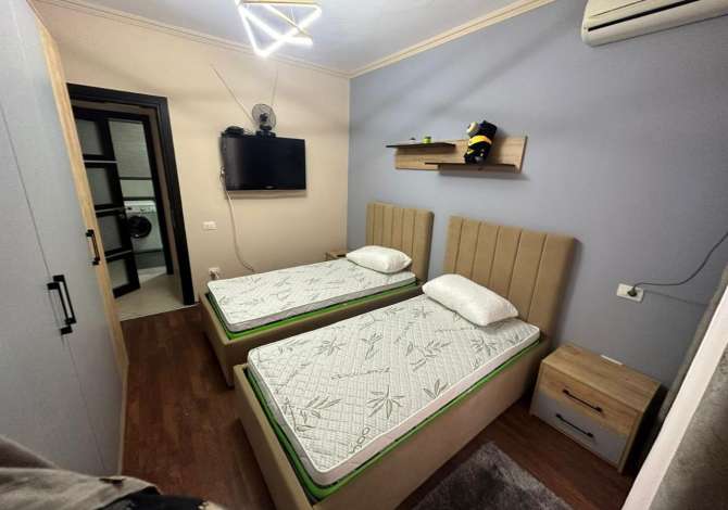 Shtepi me qera 2+1 ne Tirane - 490 Euro