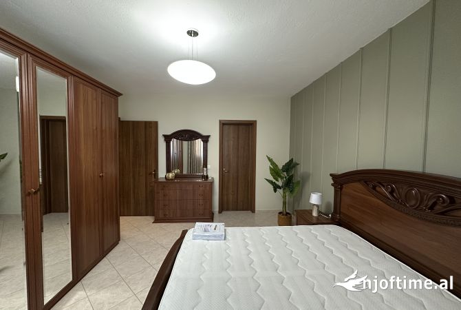 Shtepi me qera Apartament ne Tirane, 2+1, Mobilimi E mobiluar, Pagesa 750  Euro.