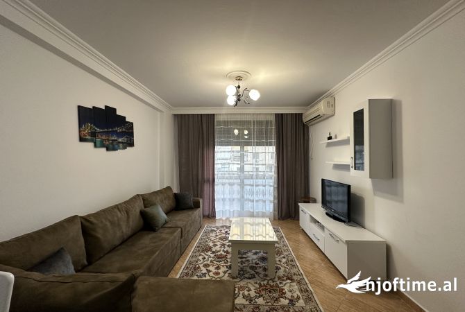 Shtepi me qera 2+1 ne Tirane - 600 Euro