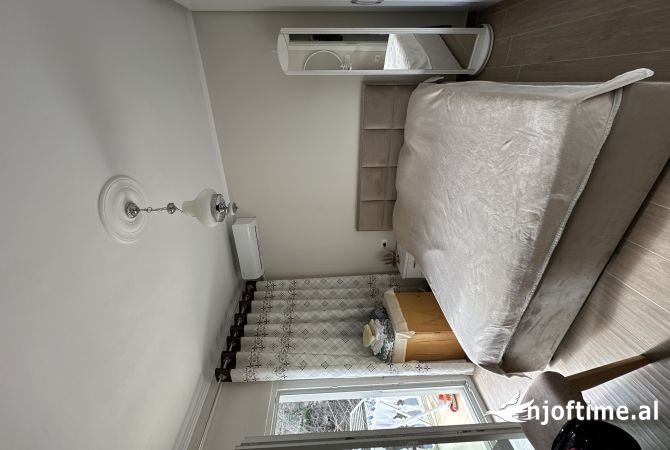 Shtepi me qera Apartament ne Tirane, 1+1, Mobilimi E mobiluar, Pagesa 500  Euro.