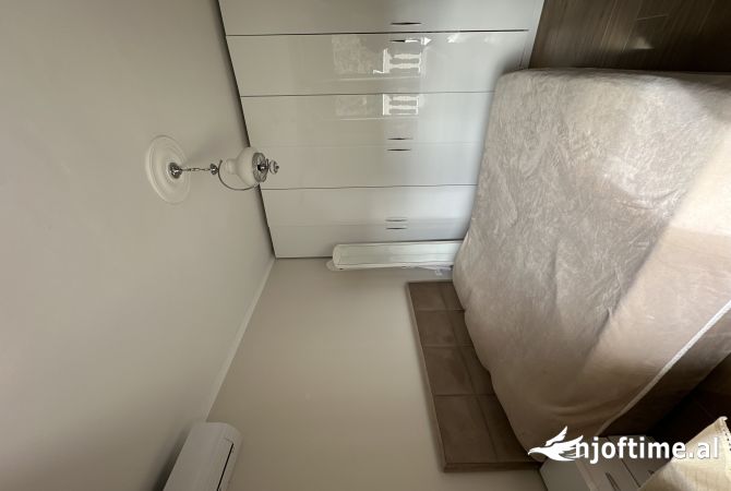 Shtepi me qera Apartament ne Tirane, 1+1, Mobilimi E mobiluar, Pagesa 500  Euro.