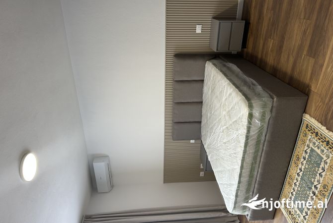 Shtepi me qera Apartament ne Tirane, 2+1, Mobilimi E mobiluar, Pagesa 800  Euro.