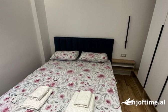 Shtepi me qera 2+1 ne Tirane - 850 Euro