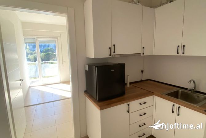 Ambient biznesi me qera 1+1 ne Tirane - 900 Euro